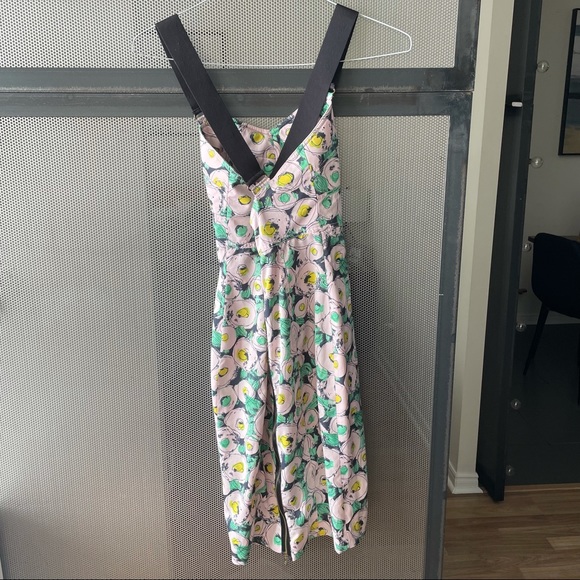 Designer pink floral dress - Picture 3 of 6